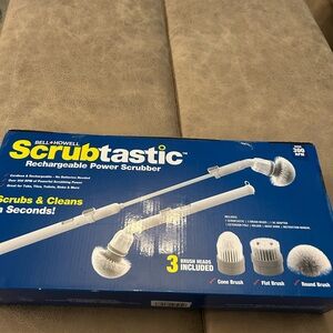 Bell + Howell Scrubtastic Rechargeable Power Scrubber - White